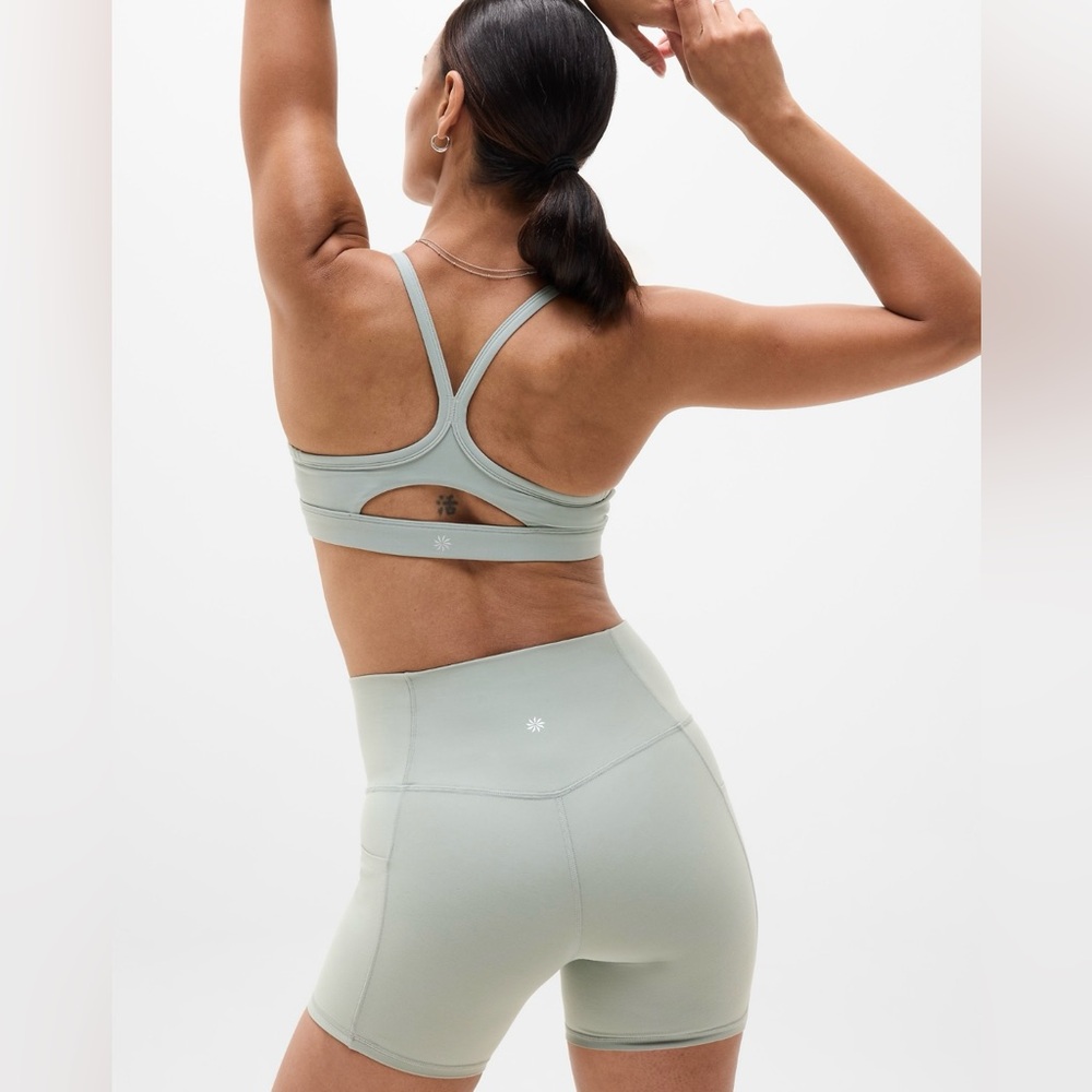 NWT-Athleta Vital Bra, Small A-C - Picture 3 of 7